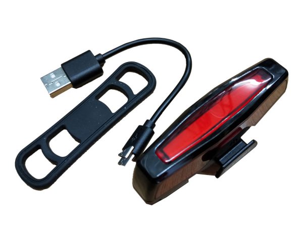 03-Crucial-Rear-Light-CG-420R